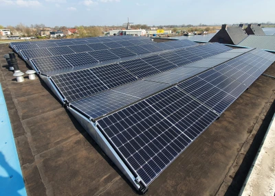 zonnepanelen op plat dak